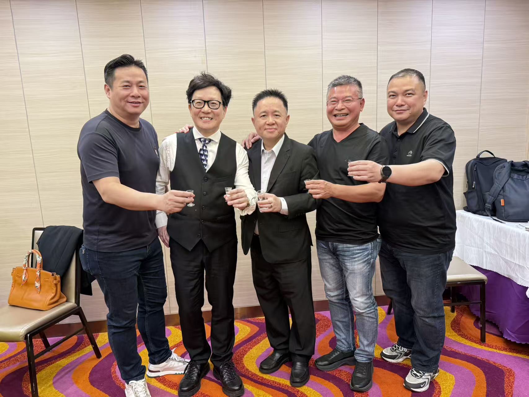 香江聚賢舉辦「龍抬頭」舂茗聚會暨「聚賢求新 與您同行」香江聚賢創新發展集思會